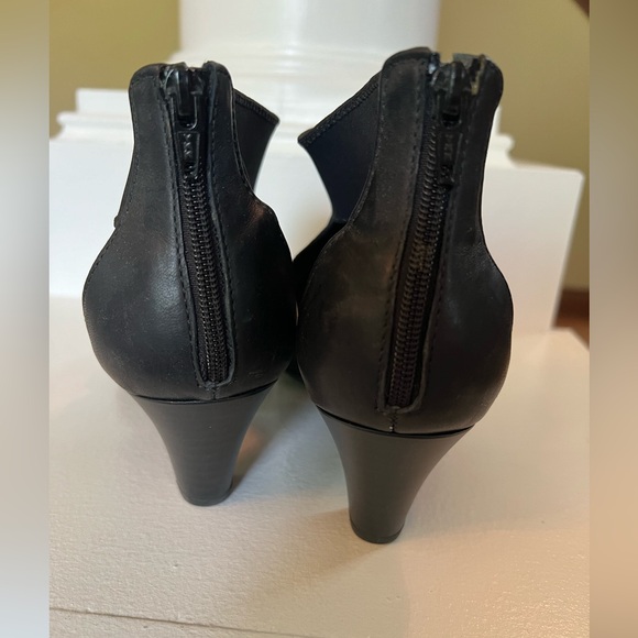 EUC GABOR SANDAL 2" HEELS US SIZE 7 W ORIGINAL BOX - Picture 2 of 6